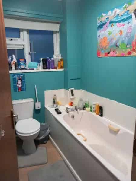 2 Bed House with Garden Near School and Shop