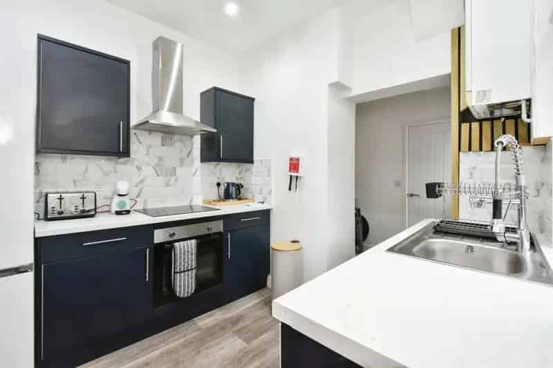 3 Bedroom Semi Detached House Near Parks and Schools
