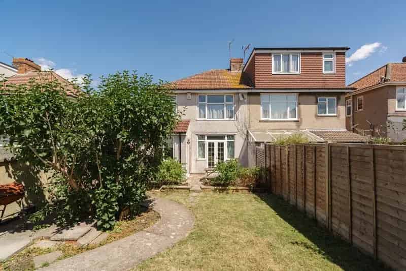 3 Bedroom Semi Detached House For Sale Mackie Road