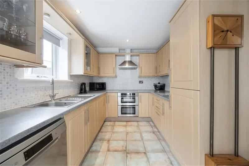 3 Bed Semi Detached House with 3 Reception Rooms