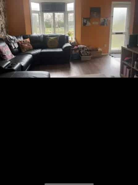 3 Bedroom House Near Shops and Transport