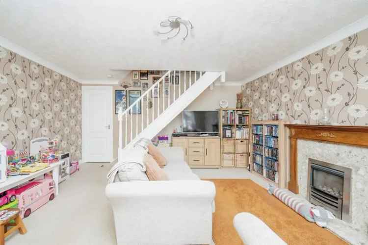 3 Bedroom Family Home with Garage and Garden