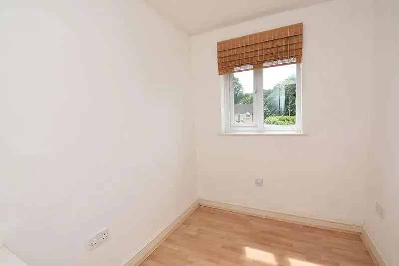 3 Bed Terrace House for Sale near Amenities