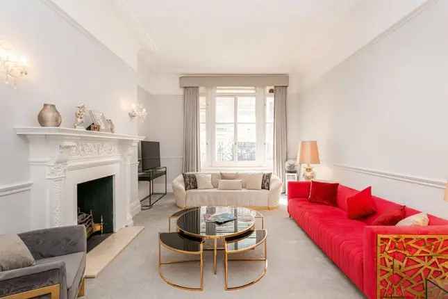 Flat for sale in Knightsbridge, London SW1X