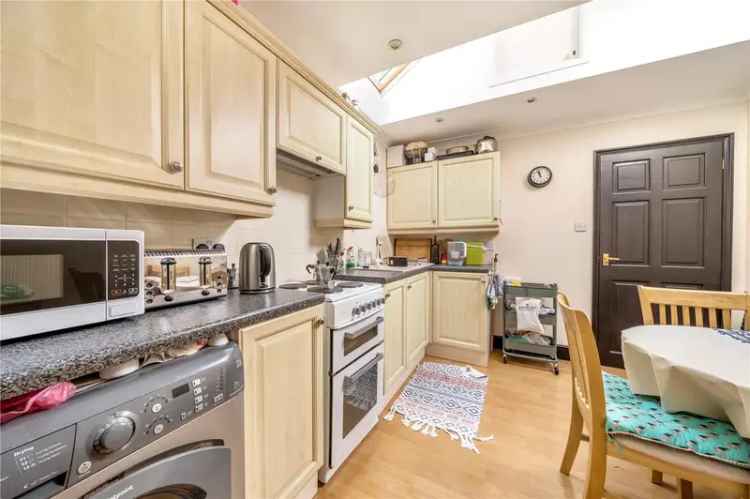 5 bedroom semi-detached house for sale