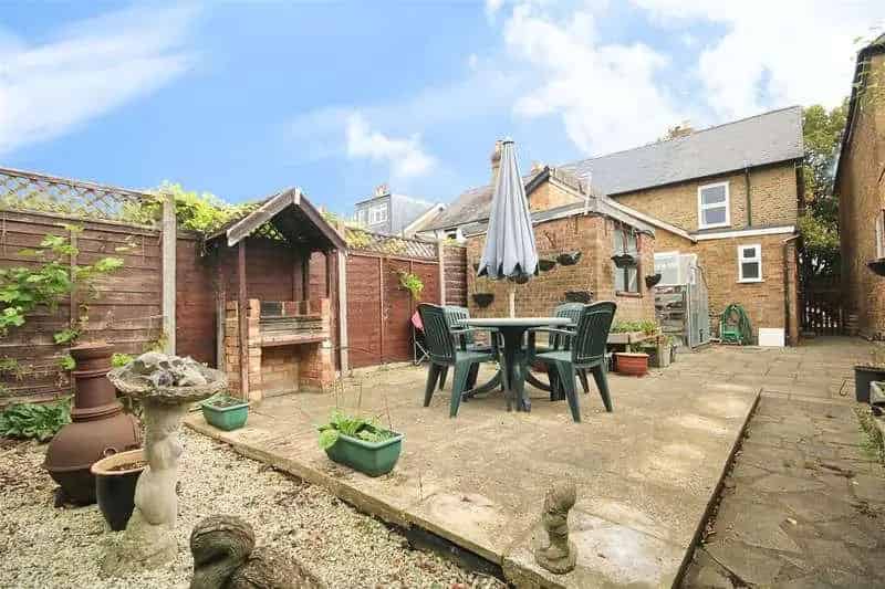 2 Bed End Terrace House for Sale