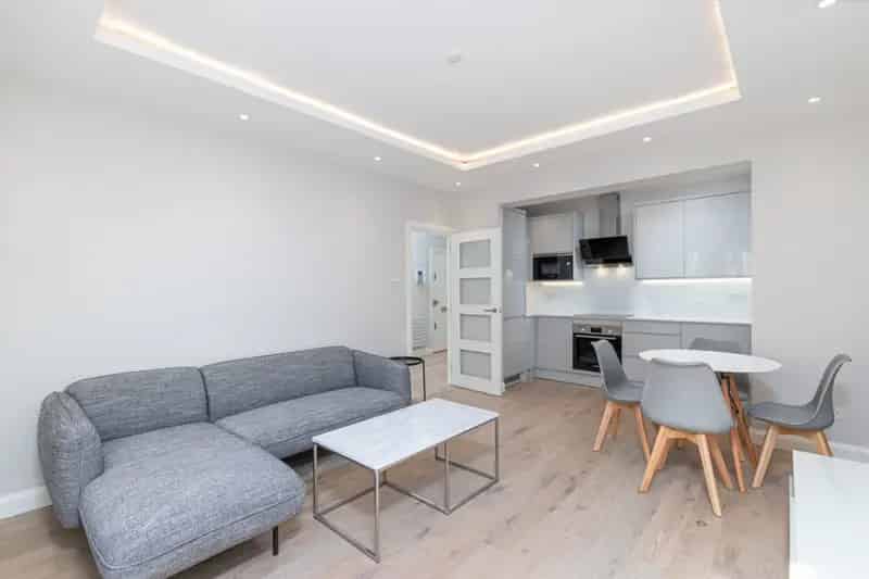 2 Bedroom Flat To Rent Available July 14 2025