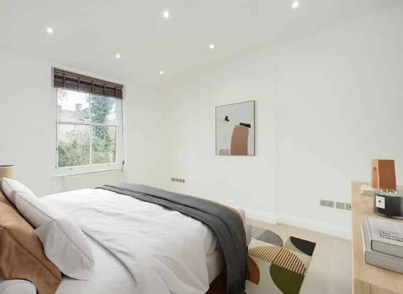 Three Bedroom Garden Flat Near Queens Park