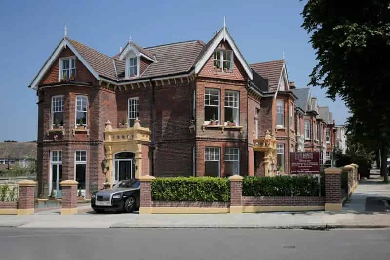 2 Bedroom Apartment to Rent