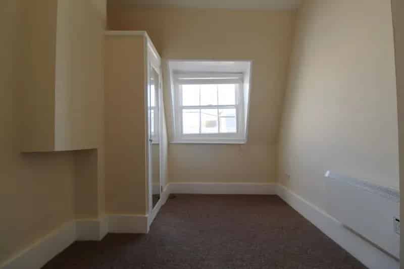 2 Bedroom Flat to Rent Brighton - Newly Refurbished