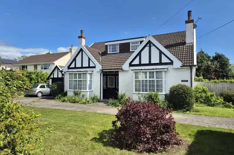 4 bedroom Detached House for sale, Clevedon, North Somerset, BS21