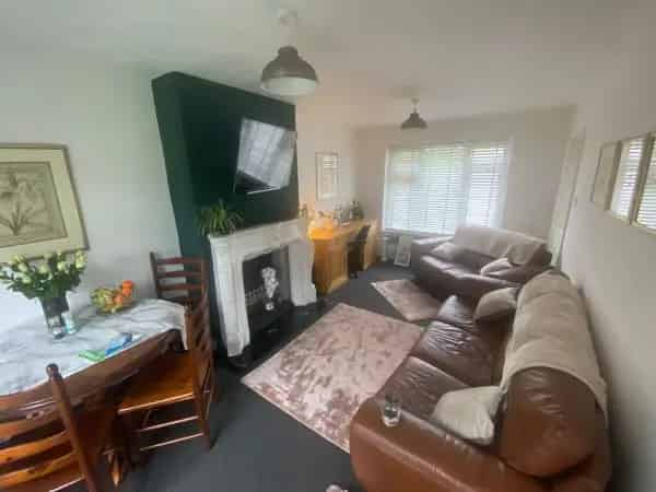 3 Bedroom Semi-Detached House Large Garden Rural Location