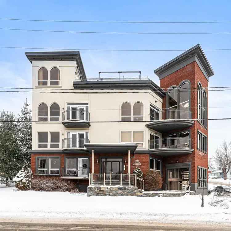 Luxury Condo with Lake Memphremagog Views