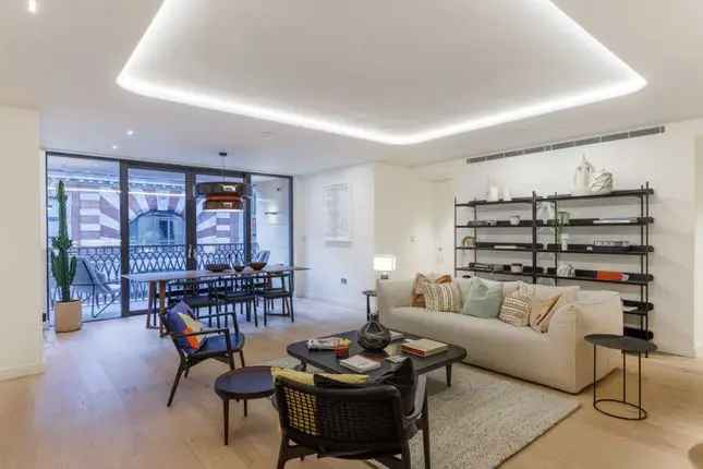 Flat for sale in Marylebone Square, Marylebone W1U