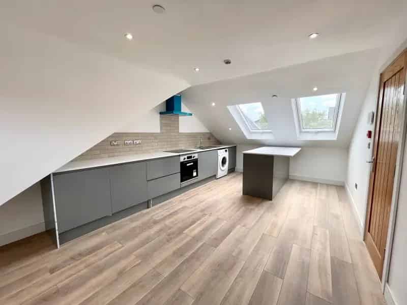 2 Bedroom Flat Cowbridge Road East Zero Deposit Available