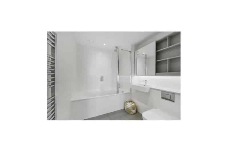 Stunning 1-Bed Apartment near Elephant Castle with City Views
