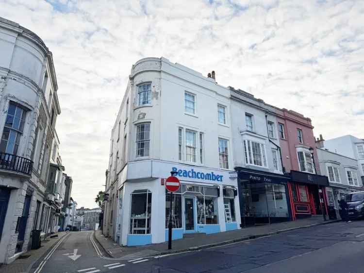 End Terrace Building on Union Street Ryde