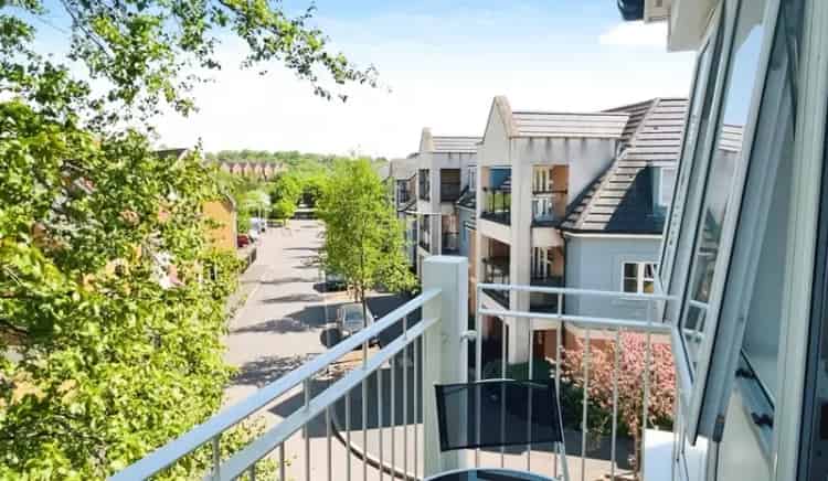 1 Bedroom Flat for Sale in Repton Park Ashford