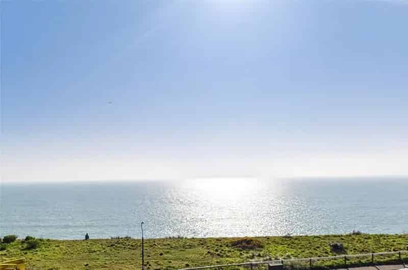 2 Bedroom Penthouse for Sale with Sea Views