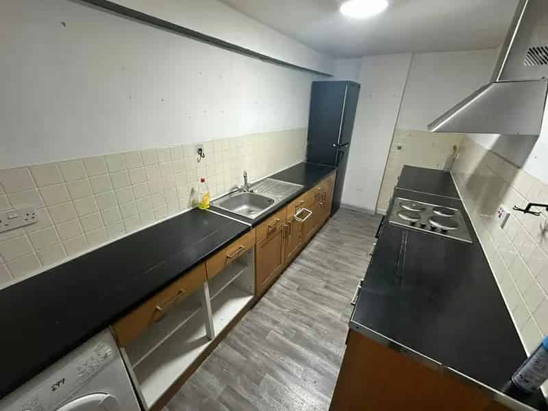 One Bedroom Flat in Bloxwich Town Centre