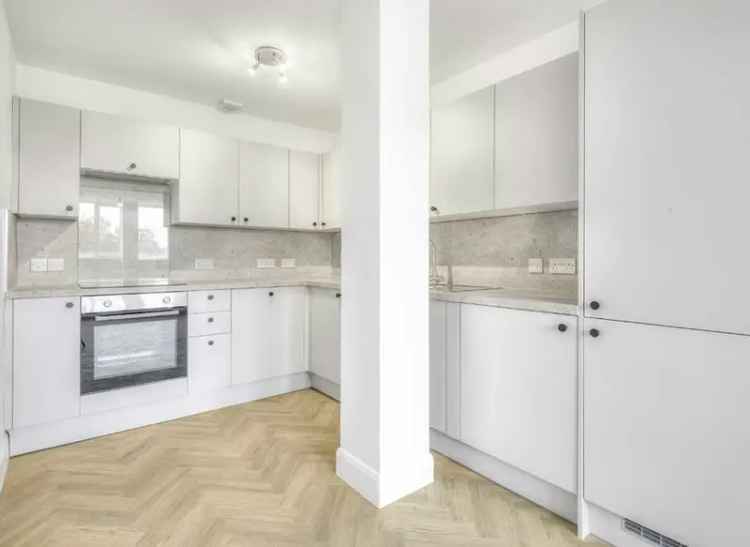 Stylish East Dulwich Apartment - Modern & Convenient
