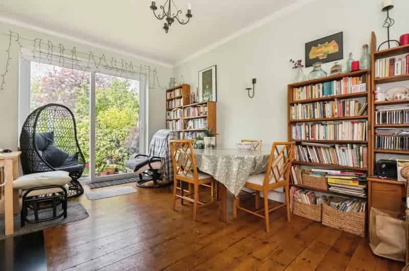 Five Bedroom Detached House Regents Park Shirley