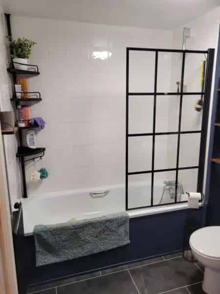 Immaculate 2 Bed Flat Near River Ideal for Growing Family