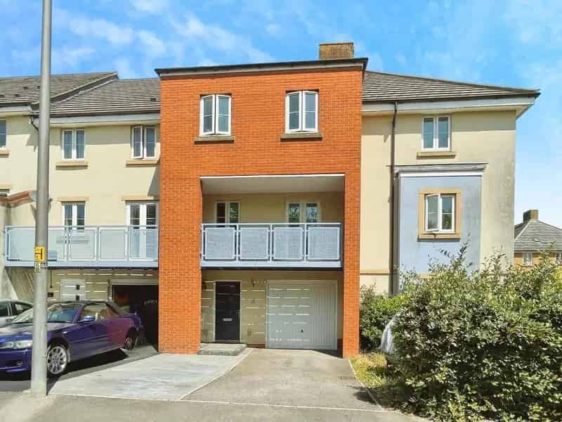 4 Bedroom Townhouse For Sale Family Home Near Parks