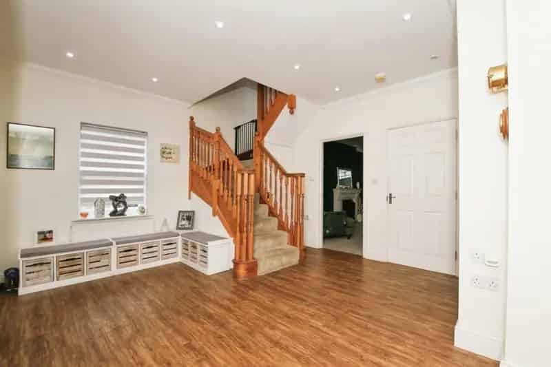 Four Bedroom Townhouse with River Views in March Town Centre