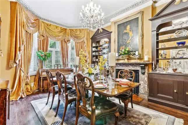 Elegant Family Home for Sale in Castelnau Barnes London SW13