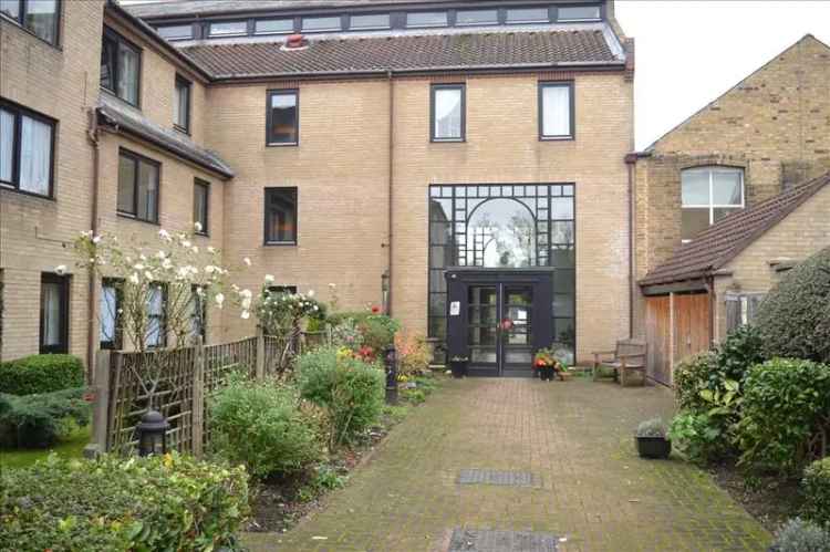 2 Bedroom Retirement Property for Sale in Chelmsford