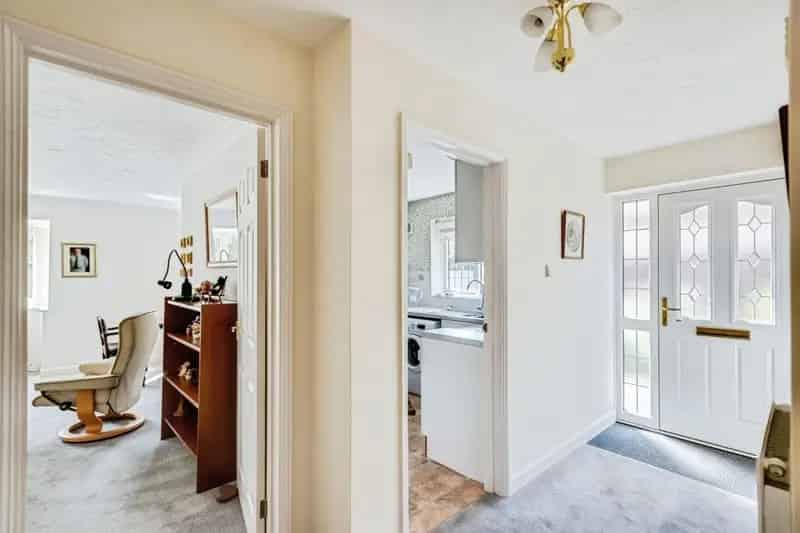 3 Bedroom Detached Bungalow Lydiard Millicent