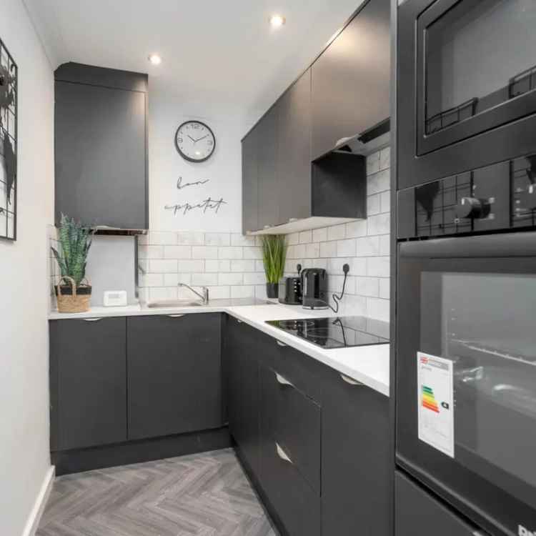 4 Bedroom House Share Double Room Available Now