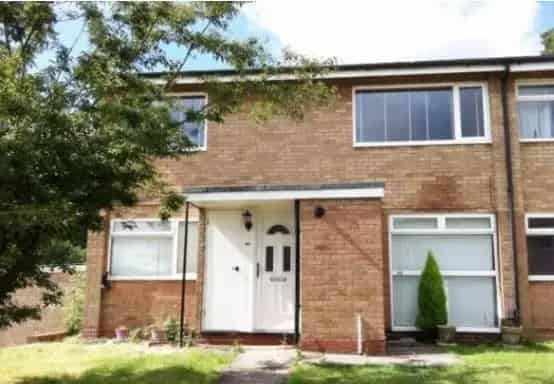 2 Double Bed Maisonette with Garage - Zero Deposit Option