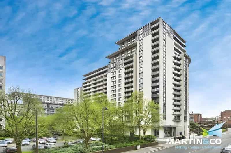 1 Bedroom Apartment for Sale Centenary Plaza Cash Buyers Only