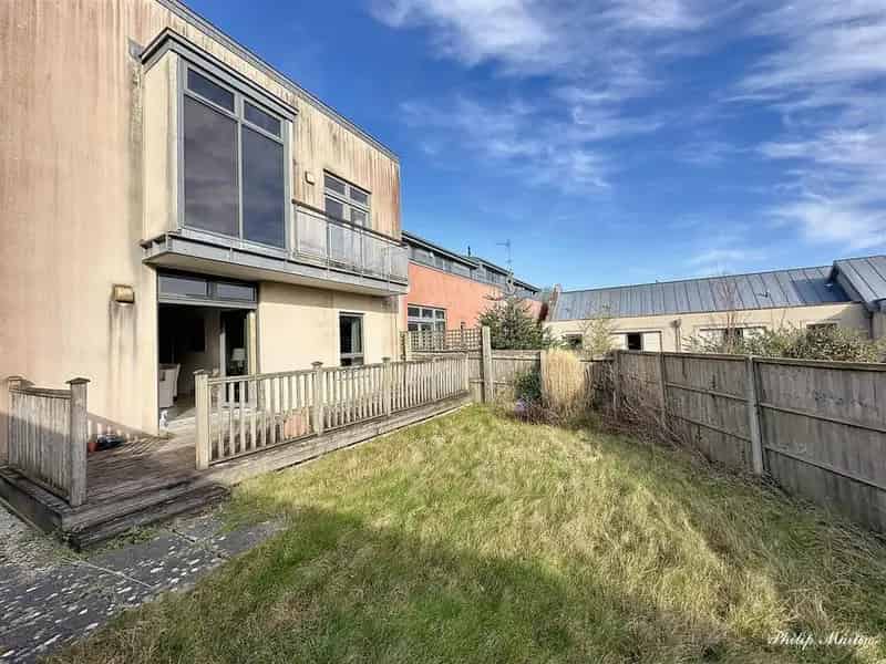 Two Bedroom Apartment for Sale with Garden and Parking