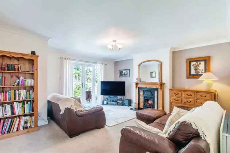 Four Bedroom Detached Family Home Near Morley Town Centre