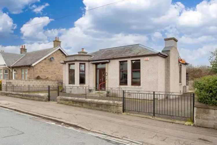 2 Bedroom Bungalow For Sale in Scotland