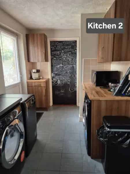 3 Bed Semi Detached House Eastbourne Hailsham Large Kitchen Driveway