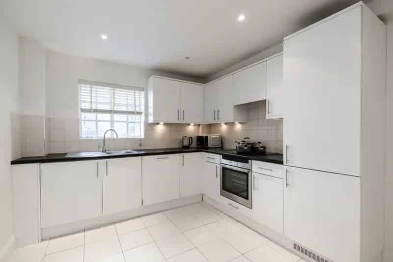 2 Bedroom Apartment to Rent in South Kensington