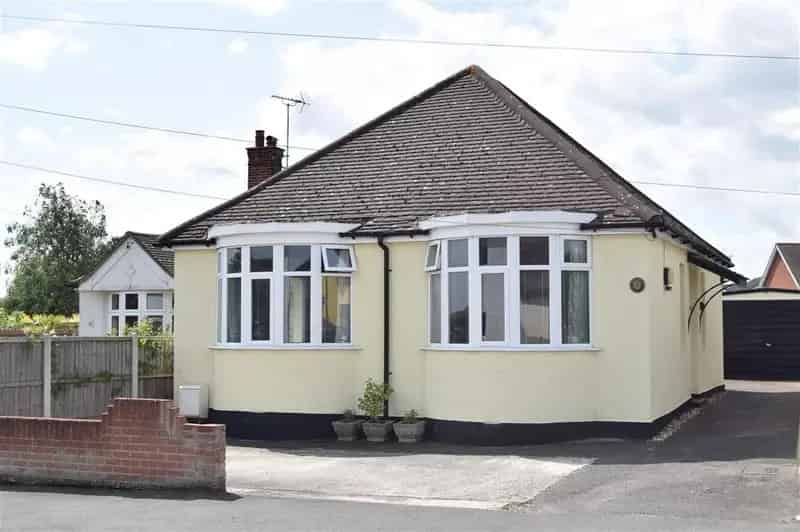 2 Bedroom Bungalow for Sale