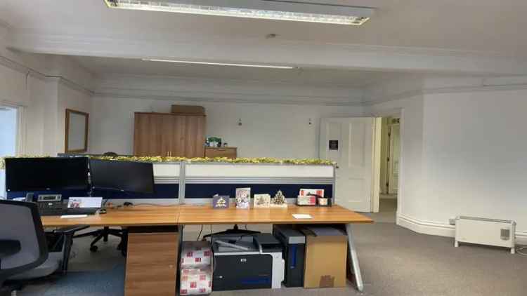 Commercial property For Rent in Dacorum, England