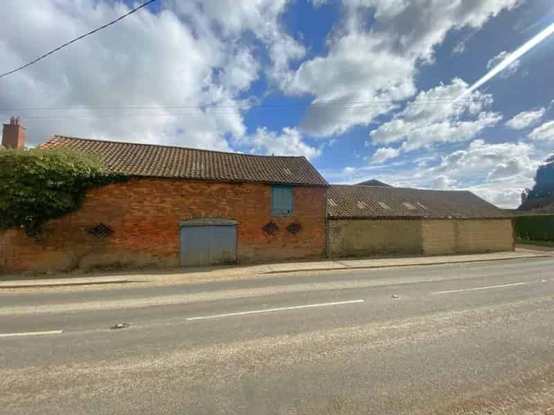 Barn Conversion Development Opportunity with 4 Additional Dwellings