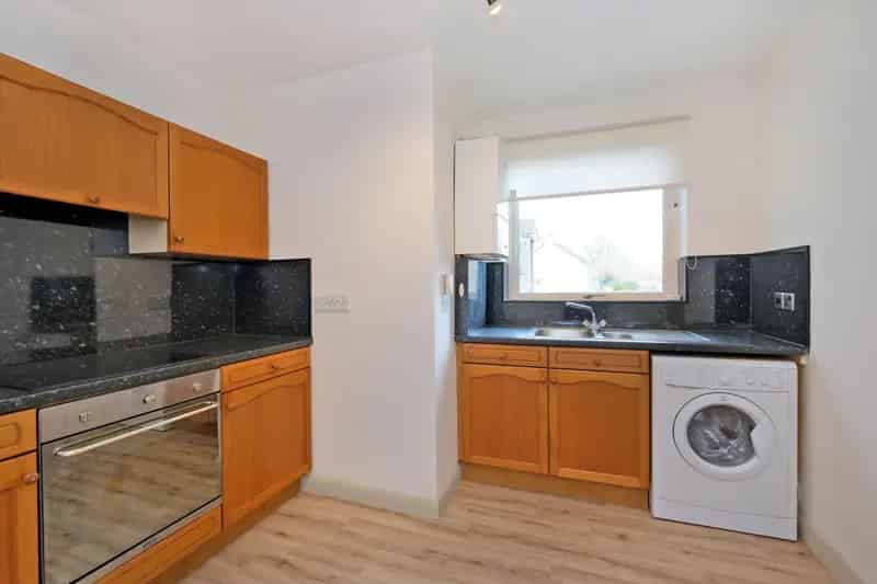 1 Bedroom Apartment Near RGU City Center Parking