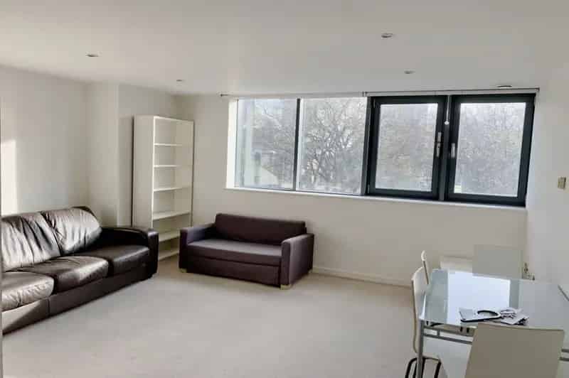 1 Bedroom Flat for Sale near All Saints DLR Station