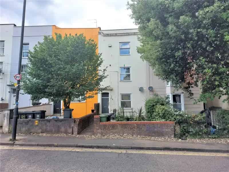 1 Bedroom Apartment near Stokes Croft City Centre