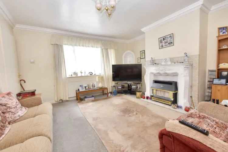 Three Bedroom Semi Detached House Near City Centre