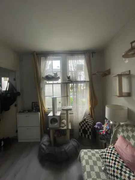 2 Bed House SW London Large Garden Secure Tenancy