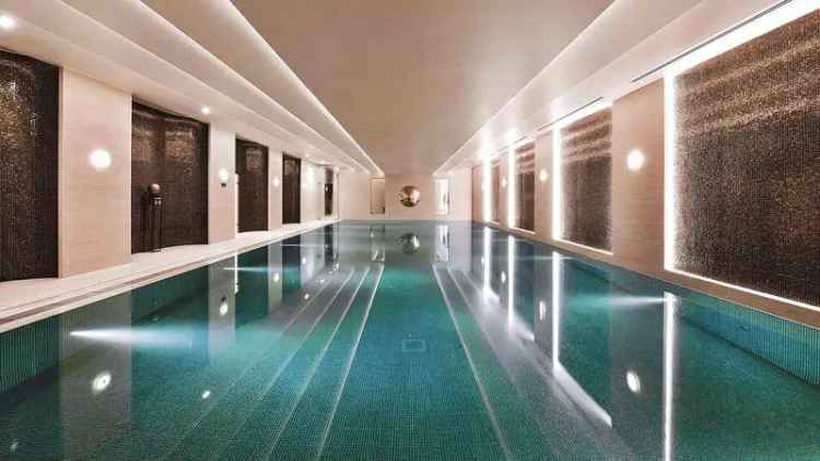 4 Bed Flat for Sale in London