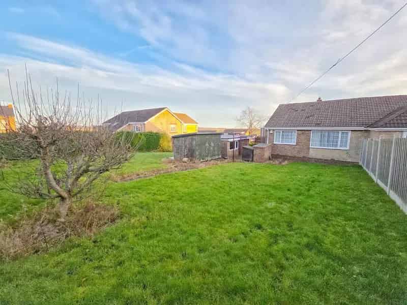 2 bed house for sale